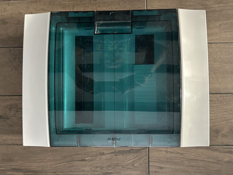 Бокс електромонтажний, стабілізатор, лічильник, перемикач резерву