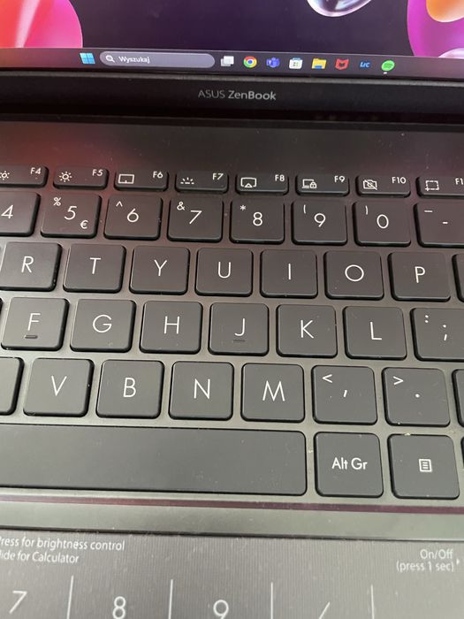 ZenBook 14 UM425QA R5-5600H/16GB/512/Win11
