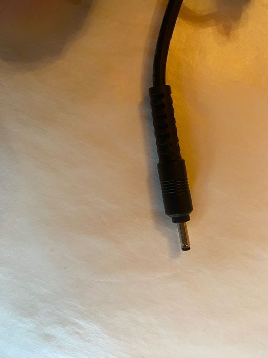 Carregador de Pc NOVO ainda na CX