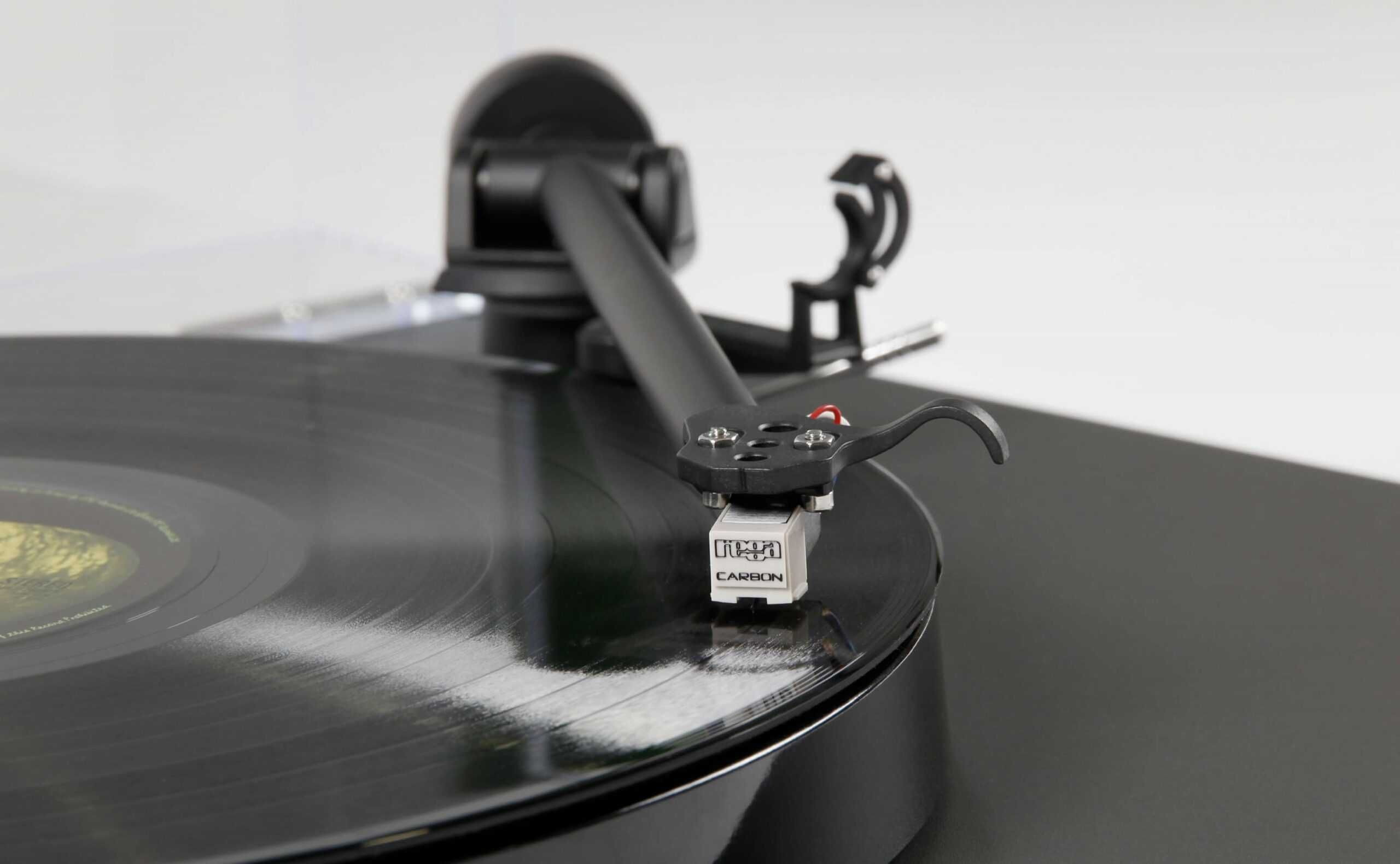 Gramofon Rega Planar 1 (Carbon) Czarny mat