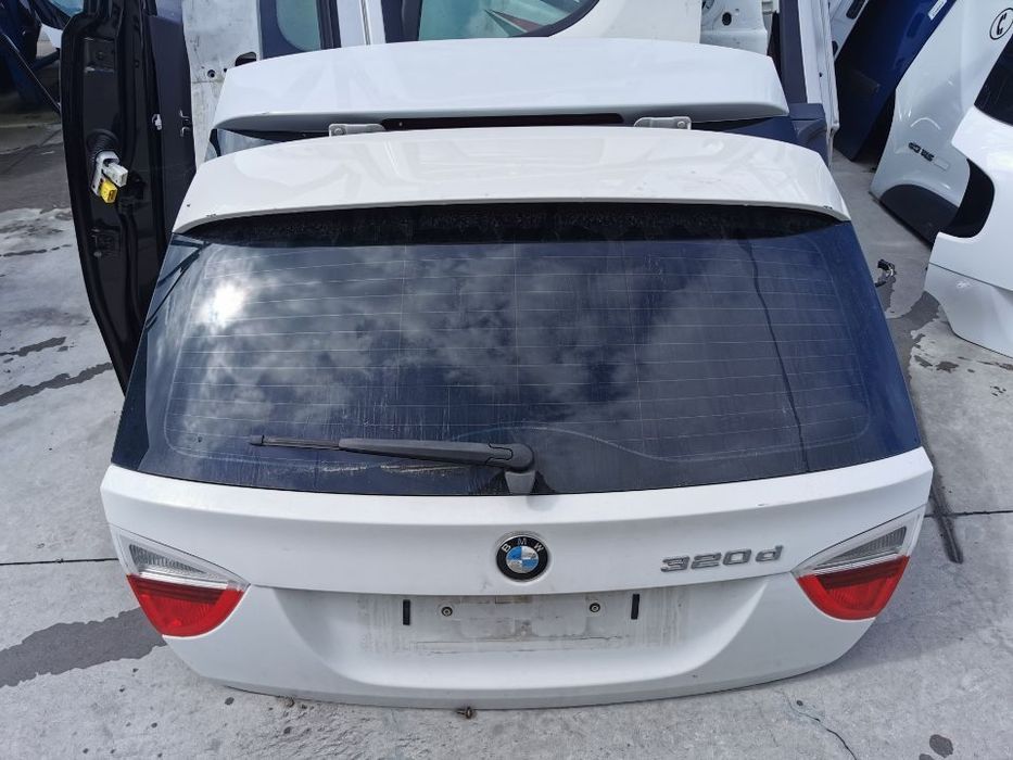 Tampa da Mala BMW 320 E91