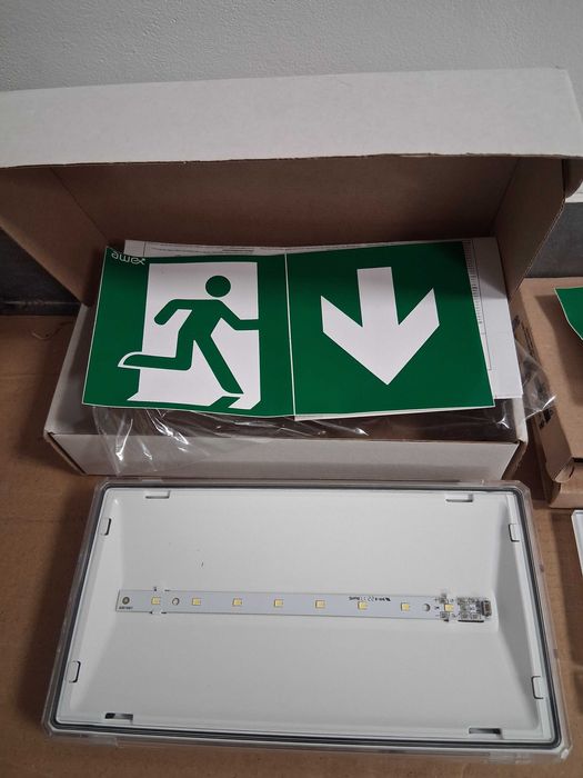 Lampa awaryjna Awex EXIT S