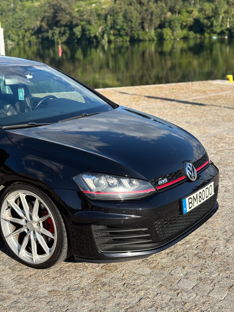 Volkswagen Golf 7 GTI
