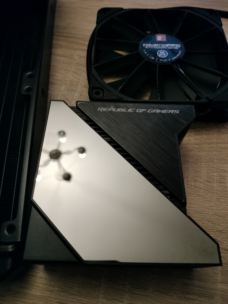 Asus ROG Ryujin 360.