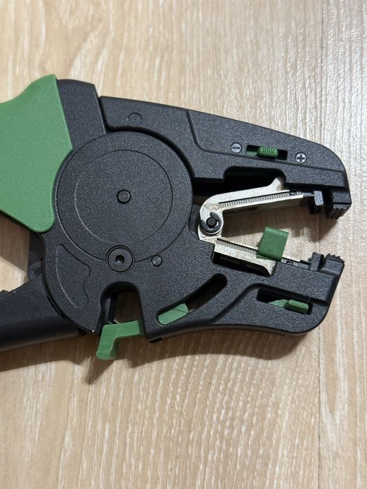 Ściągacz szczypce do ściagania izolacji WAGO Quickstrip Vario