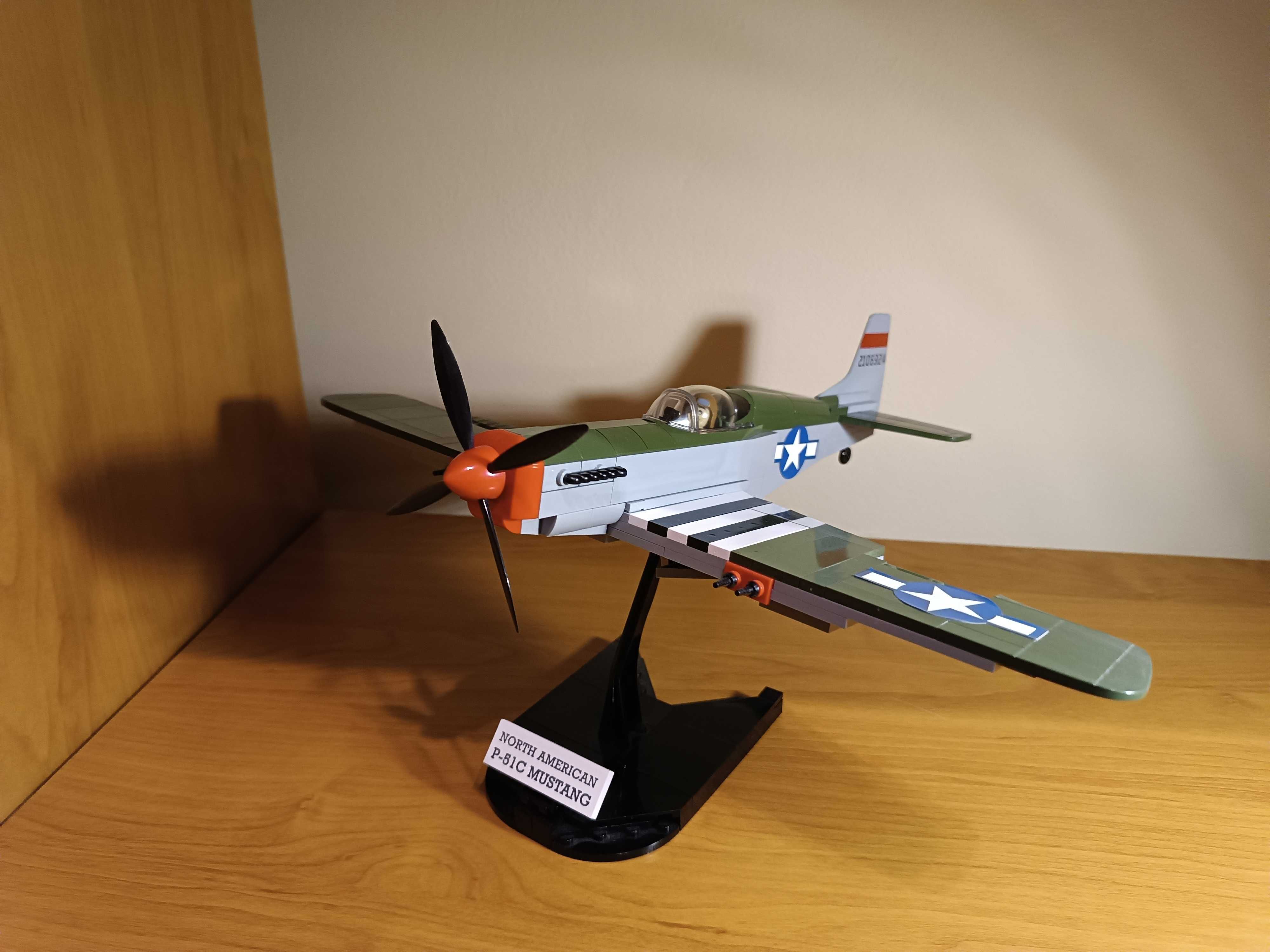 Mustang P-51C COBI-5513