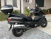 Scooter Honda SW T400