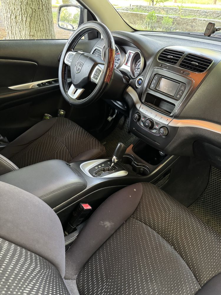 Dodge journey 2012