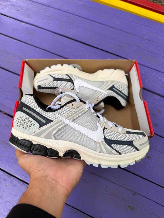ОРИГІНАЛ! Nike Zoom Vomero 5 PRM Supersonic 44 | FN7649-110