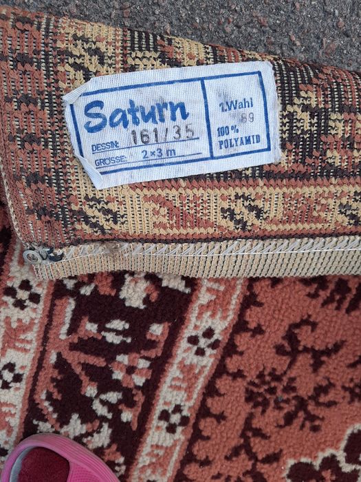 Продам килим 2м х3м