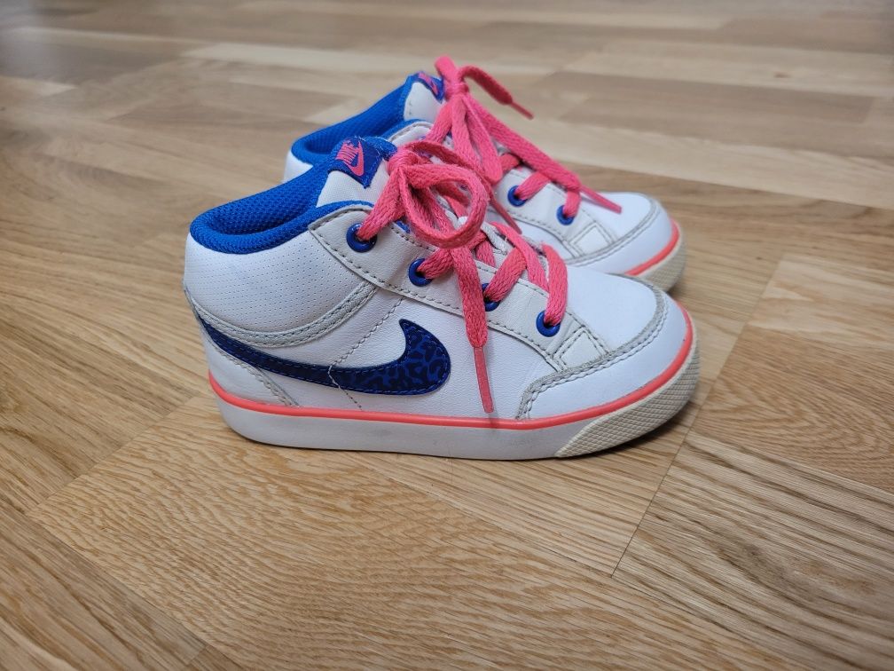 Buty sportowe NIKE rozm 25