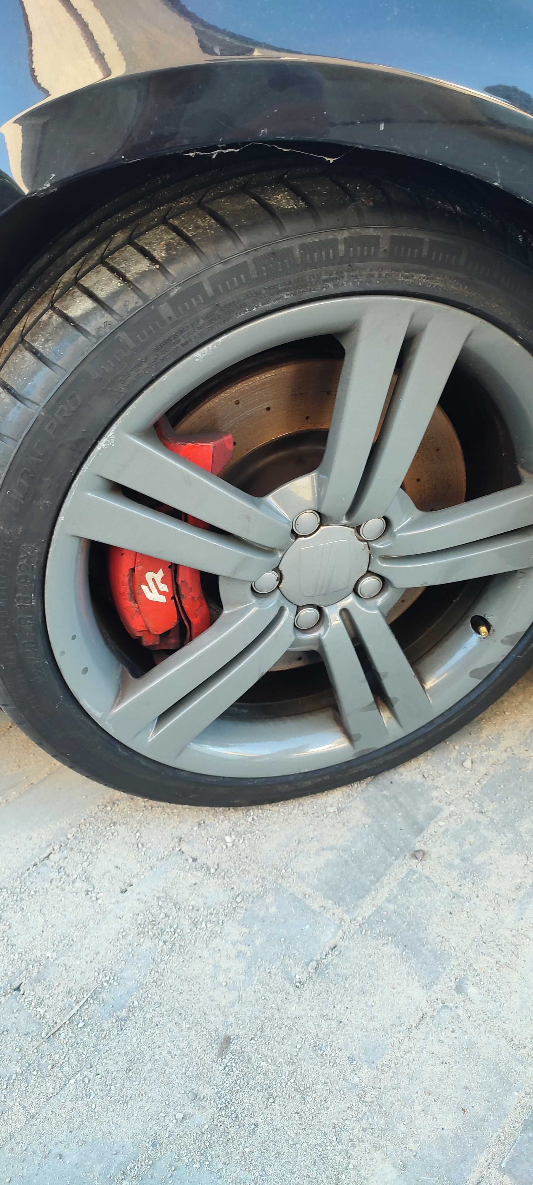 Seat Leon FR 2.0tfsi uszkodzony (nie gti s3 cupra)