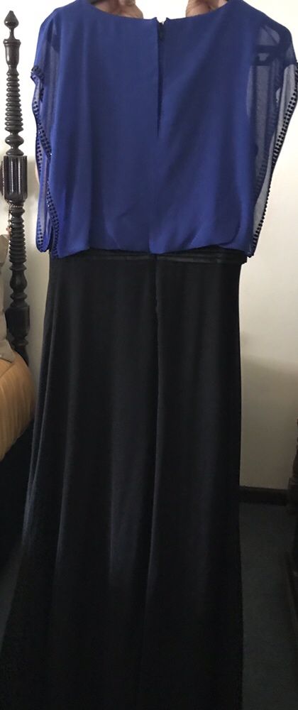 Vende-se vestido de cerimónia