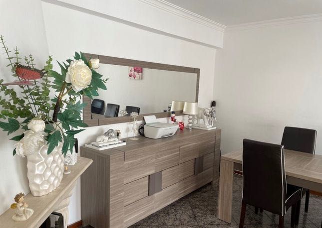 T3 na Quinta do Marques com garagem box e arrecadação