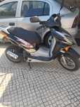 Honda X8R em bom estado