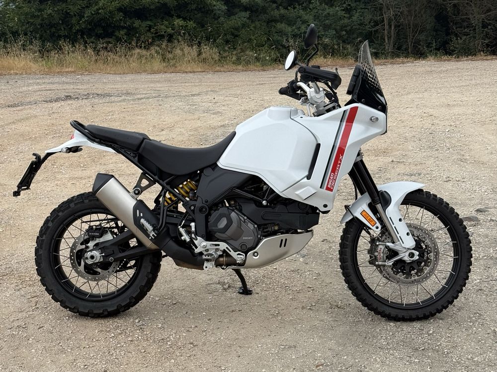 Ducati DesertX 2024