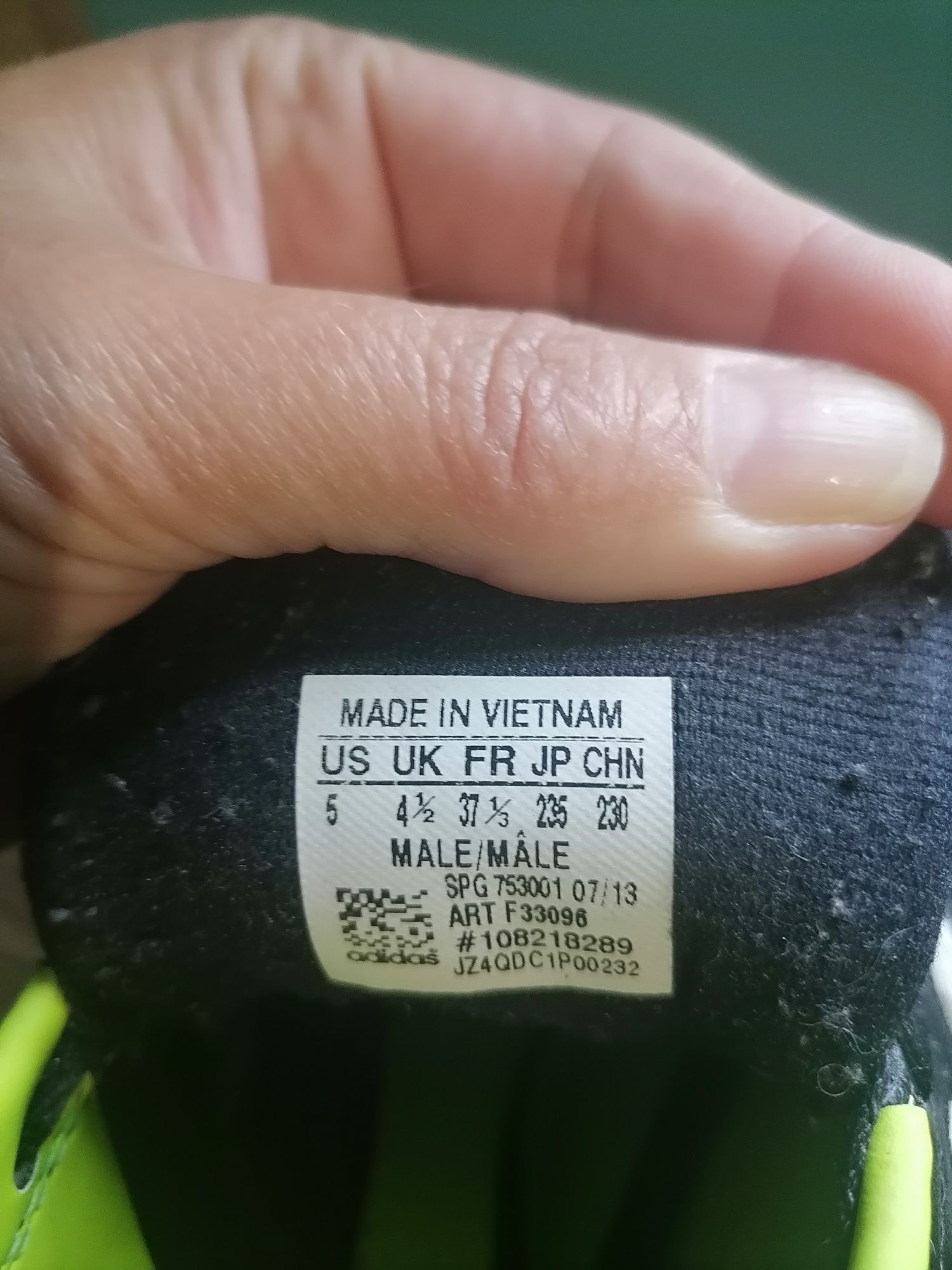 Chłopięce korki Adidas rozm 37 i 1/3