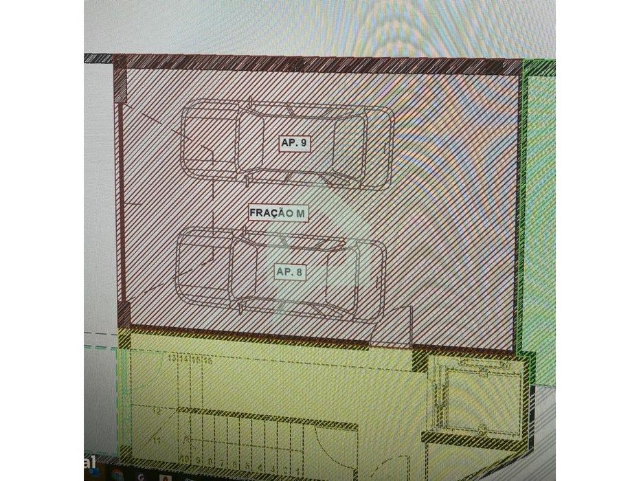 Garagem com 40 m2 no centro de Barcelos