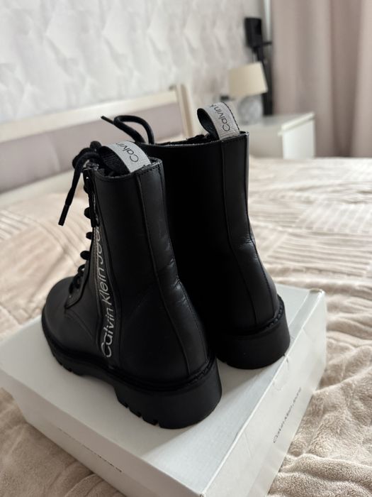 Чоботи осінні calvin klein