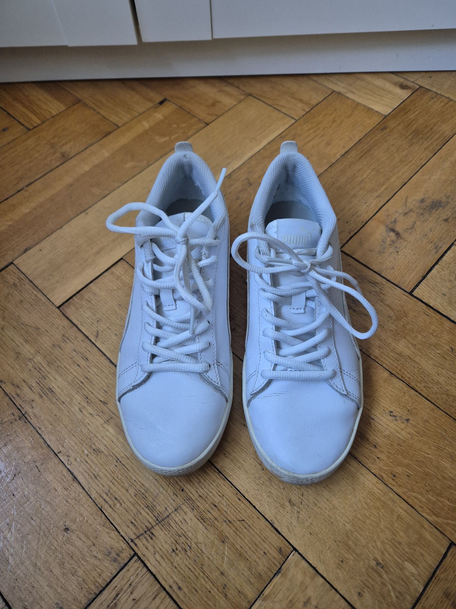Buty Puma Smash Wns V2 L rozmiar 38 białe skóra