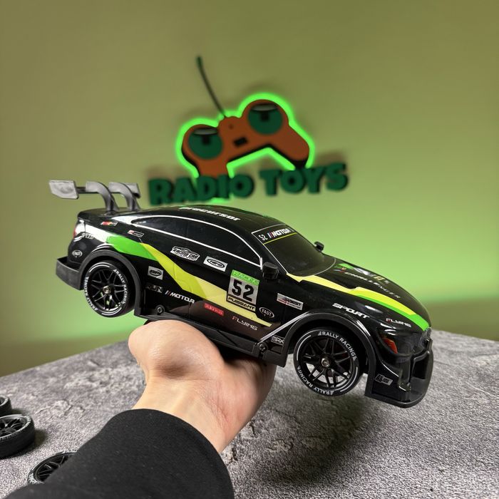Дрифт машинка BMW M Neon на радиоуправлении Машинка для дрифта БМВ