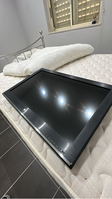 Tv LCD 32". Ver descrição.