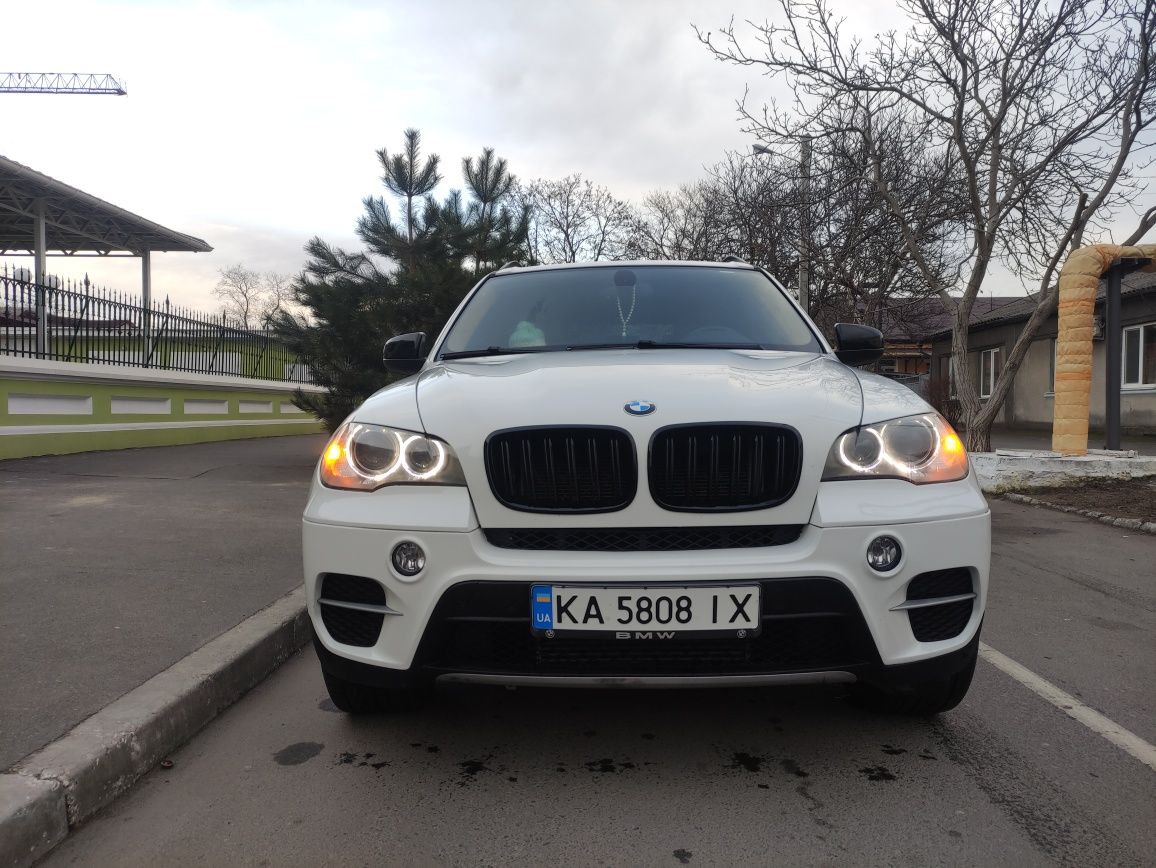 BMW X5 2012г Е70 Хdrive