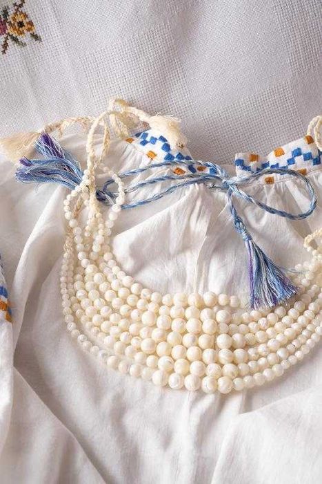 Баламути з натурального перламутру.