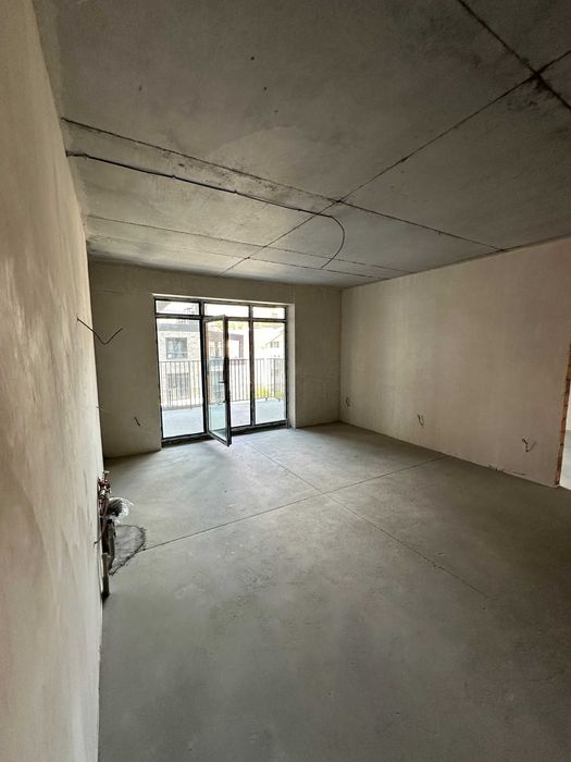 2к ЖК бізнес класу, 75,4м2, тераса, стяжка штукатурка підземний паркіг