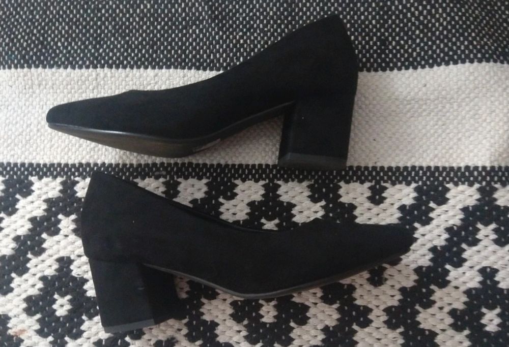 Buty# damskie # płaskim klocku # eleganckie #czarne# rozmiar 37
