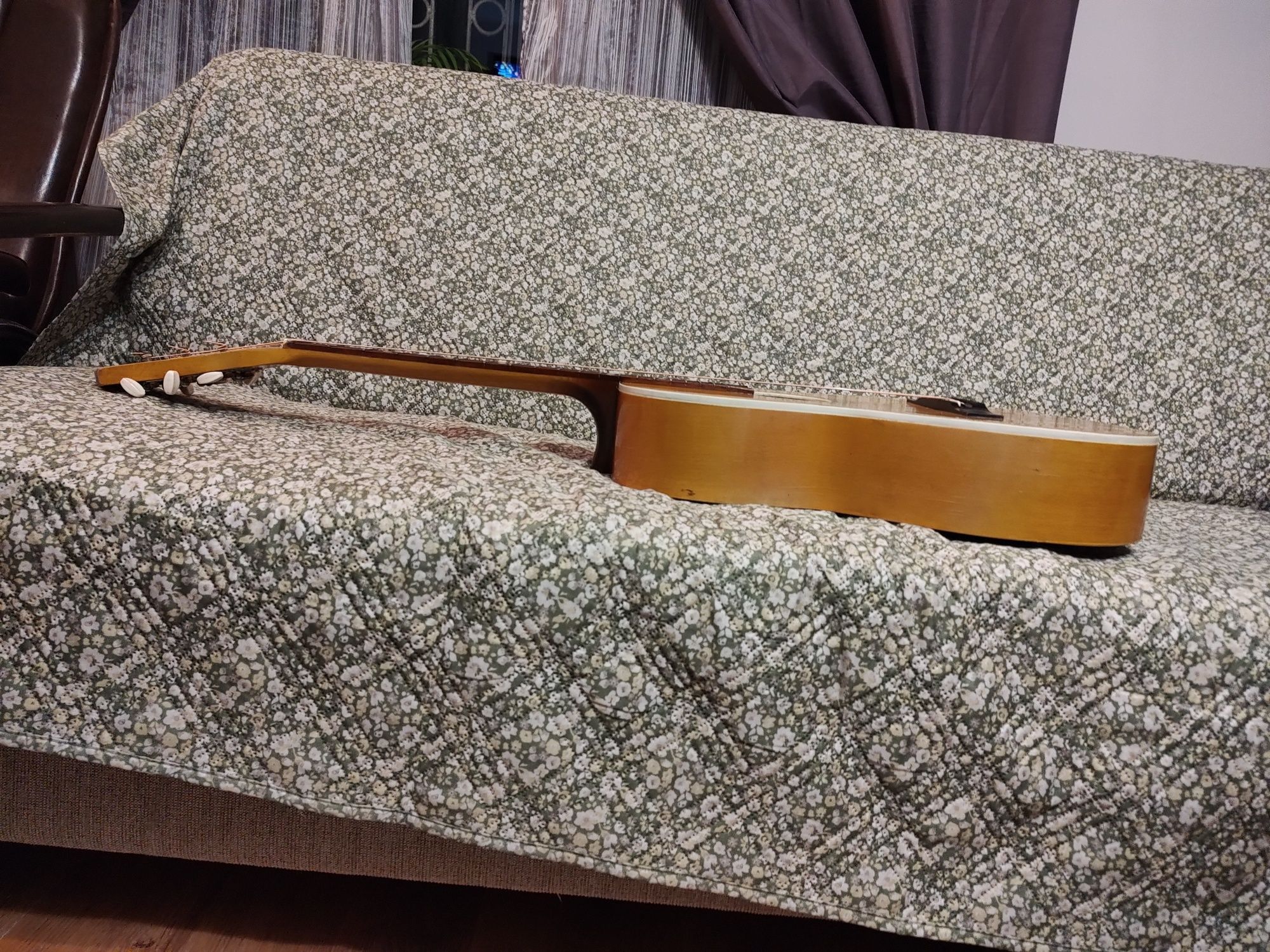 Szeroki gryf 45 mm Defil 7/8 gitara akustyczna Wygodna Dobrze brzmi !!