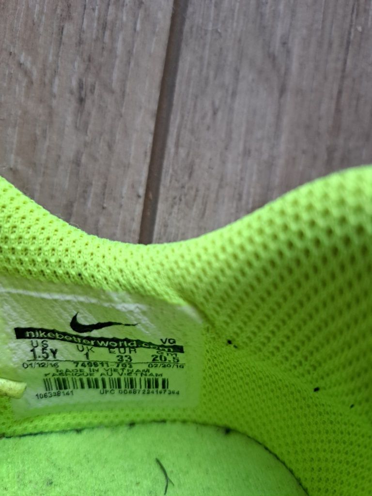 Buty Nike halowe Hypervenom roz. 3 piłka nożna3 20.5 cm