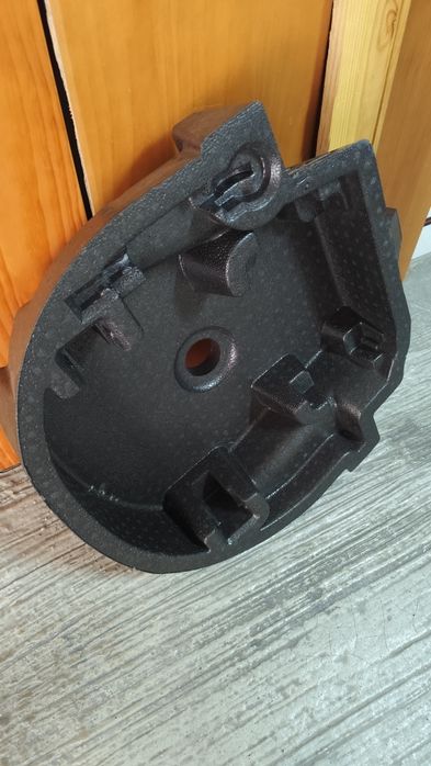 Suporte kit reparação pneu Peugeot 208