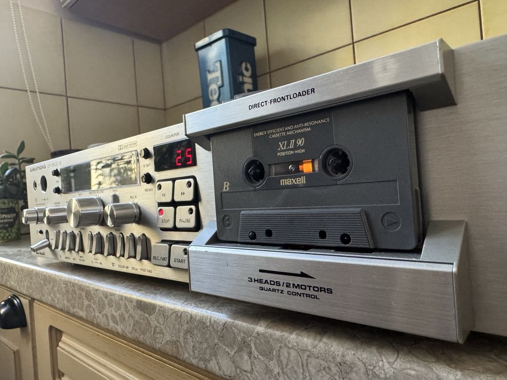 Топ! Кассетная дека GRUNDIG CF 5500-2( 5100  в подарок)
