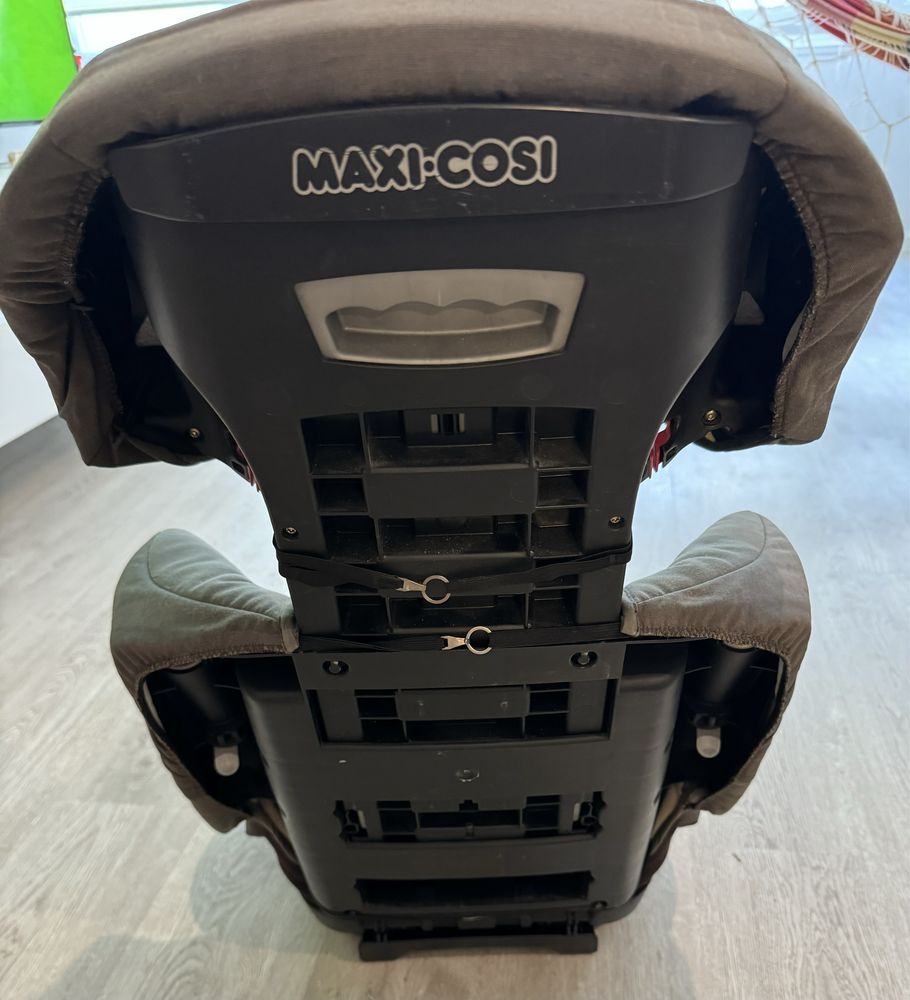 Cadeira MAXI COSI auto RODI XR