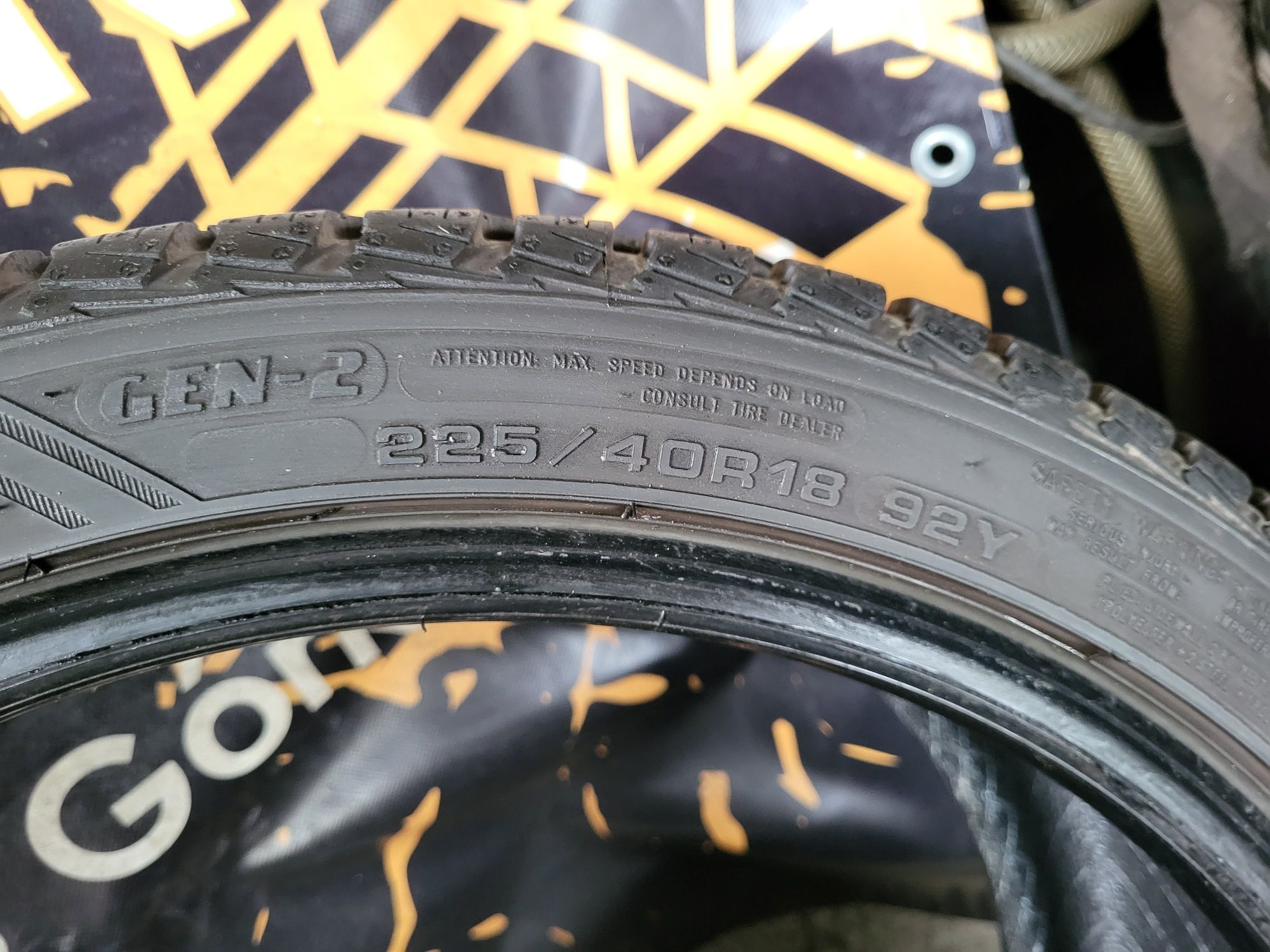 Opony wielosezonowe 225/40/18 Goodyear 20rok 7mm