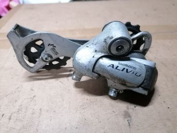 Przerzutka tylna Shimano Alivio