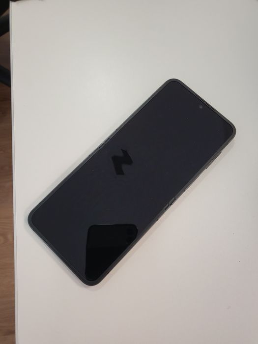 Samsung  Z Flip 6 256GB Preto Crafted Garantia