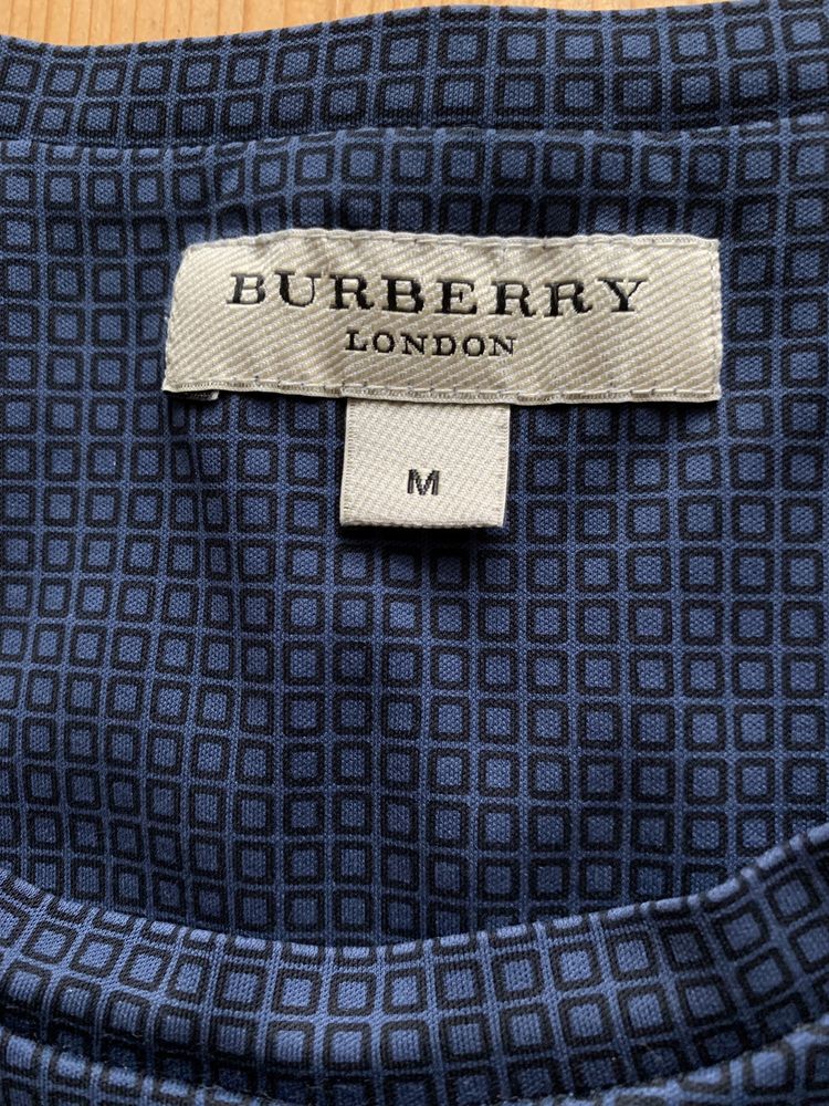 Элегантная Футболка под пиджак Burberry, оригинал, размер М