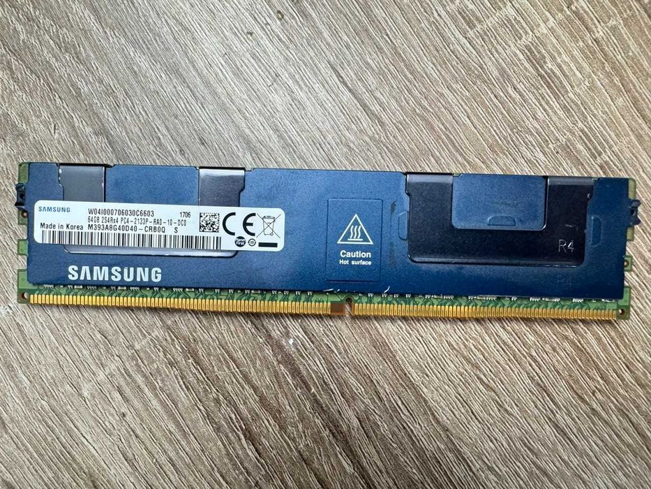 Samsung 64GB ECC DDR4 2133 PC4-19200 Reg серверная