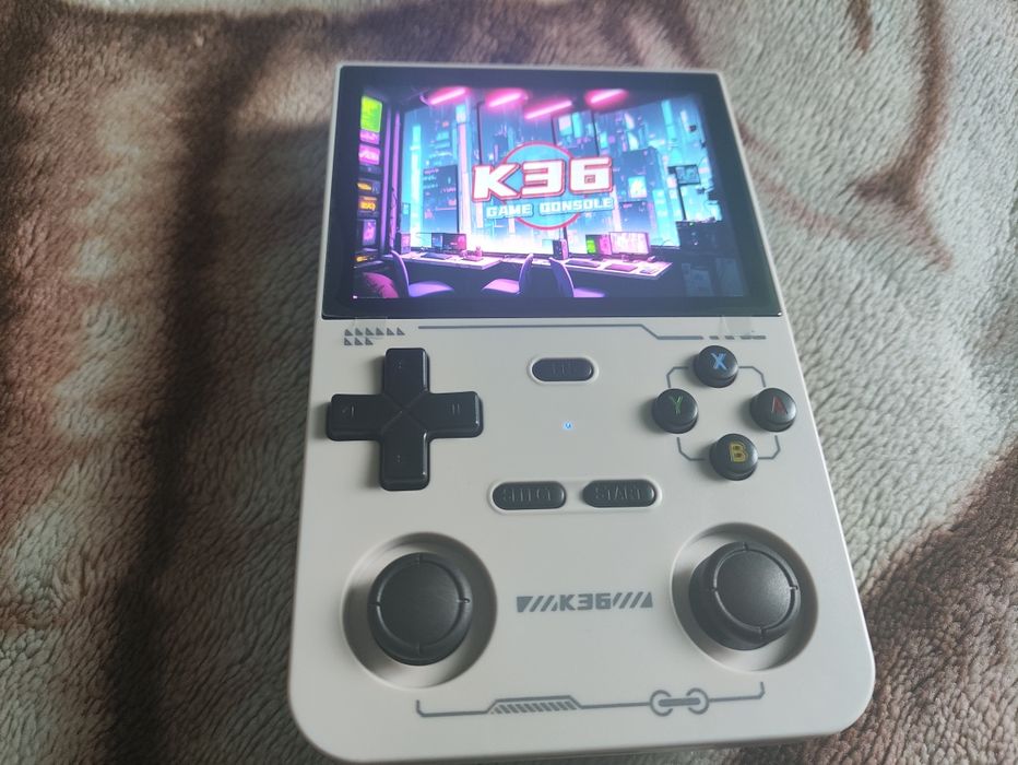 Портативна ігрова приставка K36