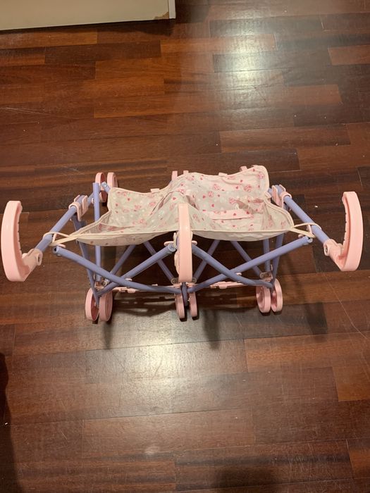 Carrinho de nenuco duplo