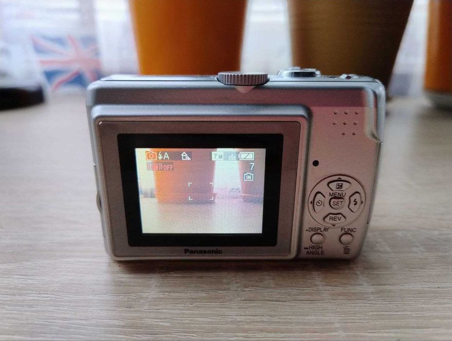 Фотоапарат - Panasonic Lumix DMC-LZ6
