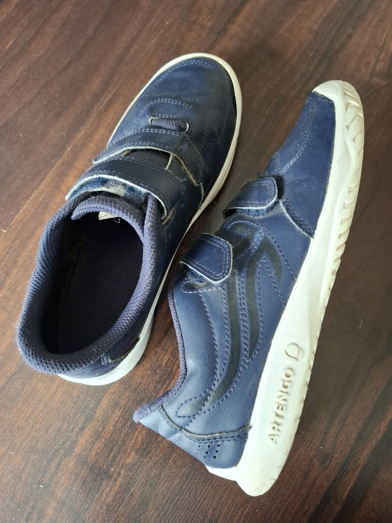 Buty chłopięce rozmiar 37 ( wkładka 23 cm)