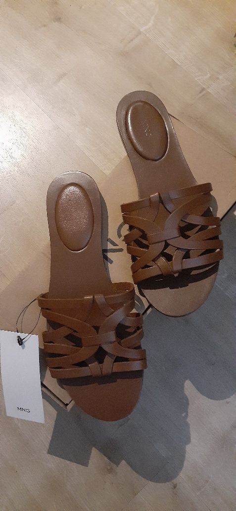 Кожаные шлепанцы Mango.38р.