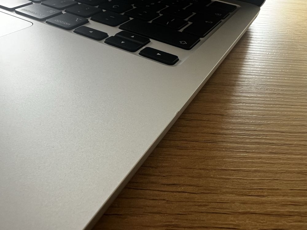 Macbook air 13” M4 - 16GB RAM - 256GB