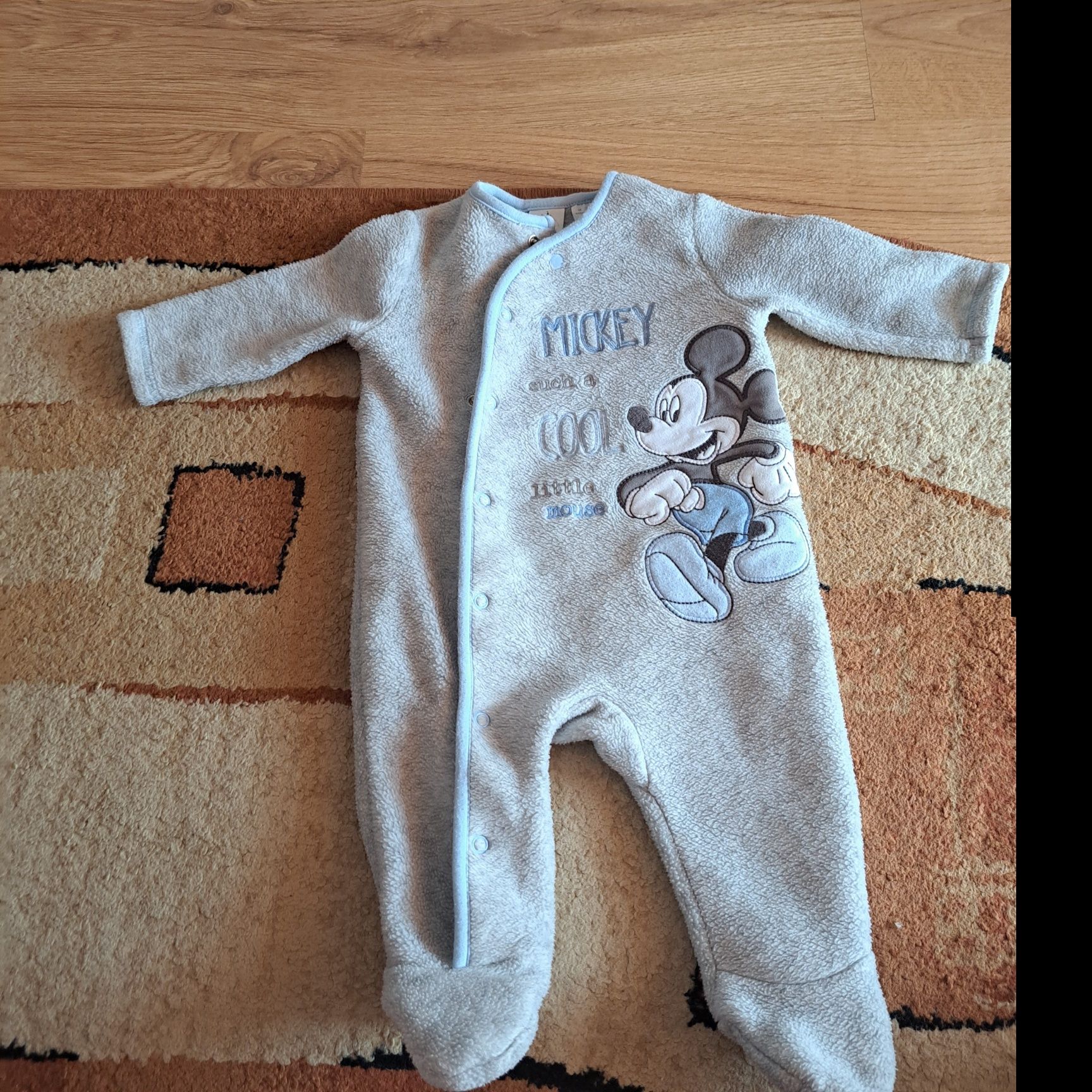 Kombinezon Disney.