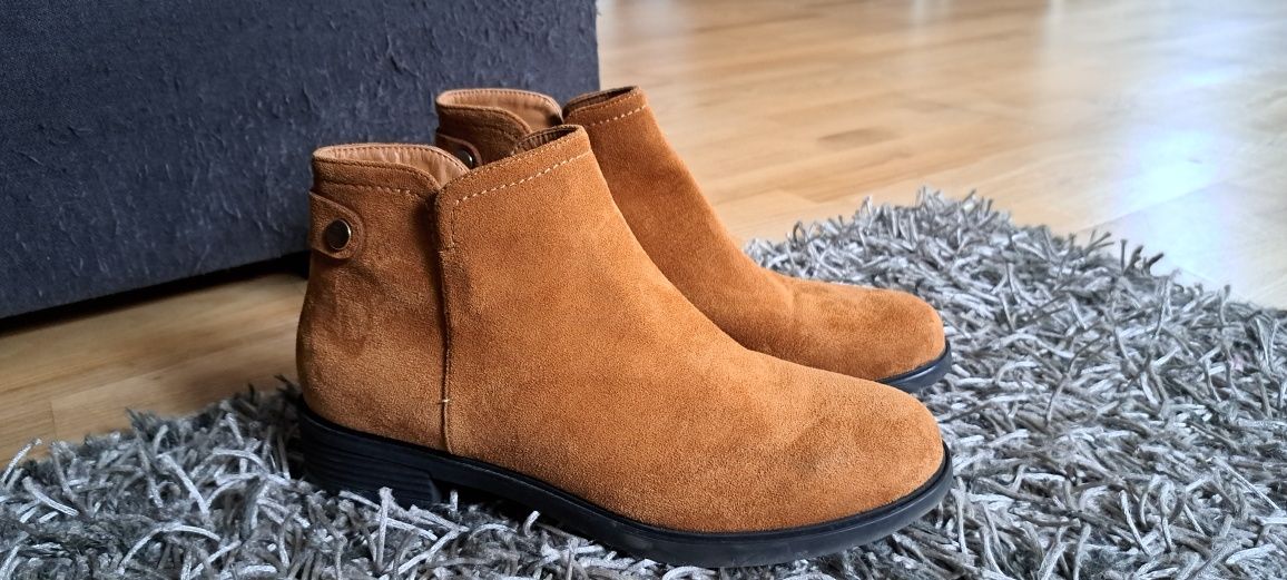Botki camel/ brąz, r. 40.