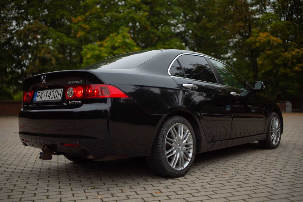 Honda Accord VII 2.2 i-CTDi, 2004, Sedan, Skóra, Czarny – do naprawy