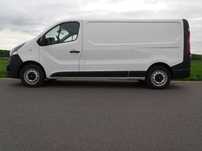 Opel vivaro bus long